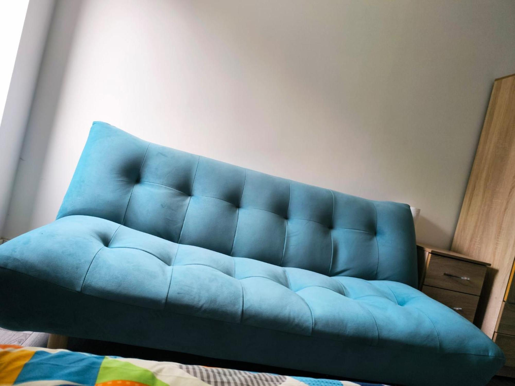 Spacious Double Bedroom With Private Toilet And Shared Kitchen With On Premesis Parking Олдбери Экстерьер фото